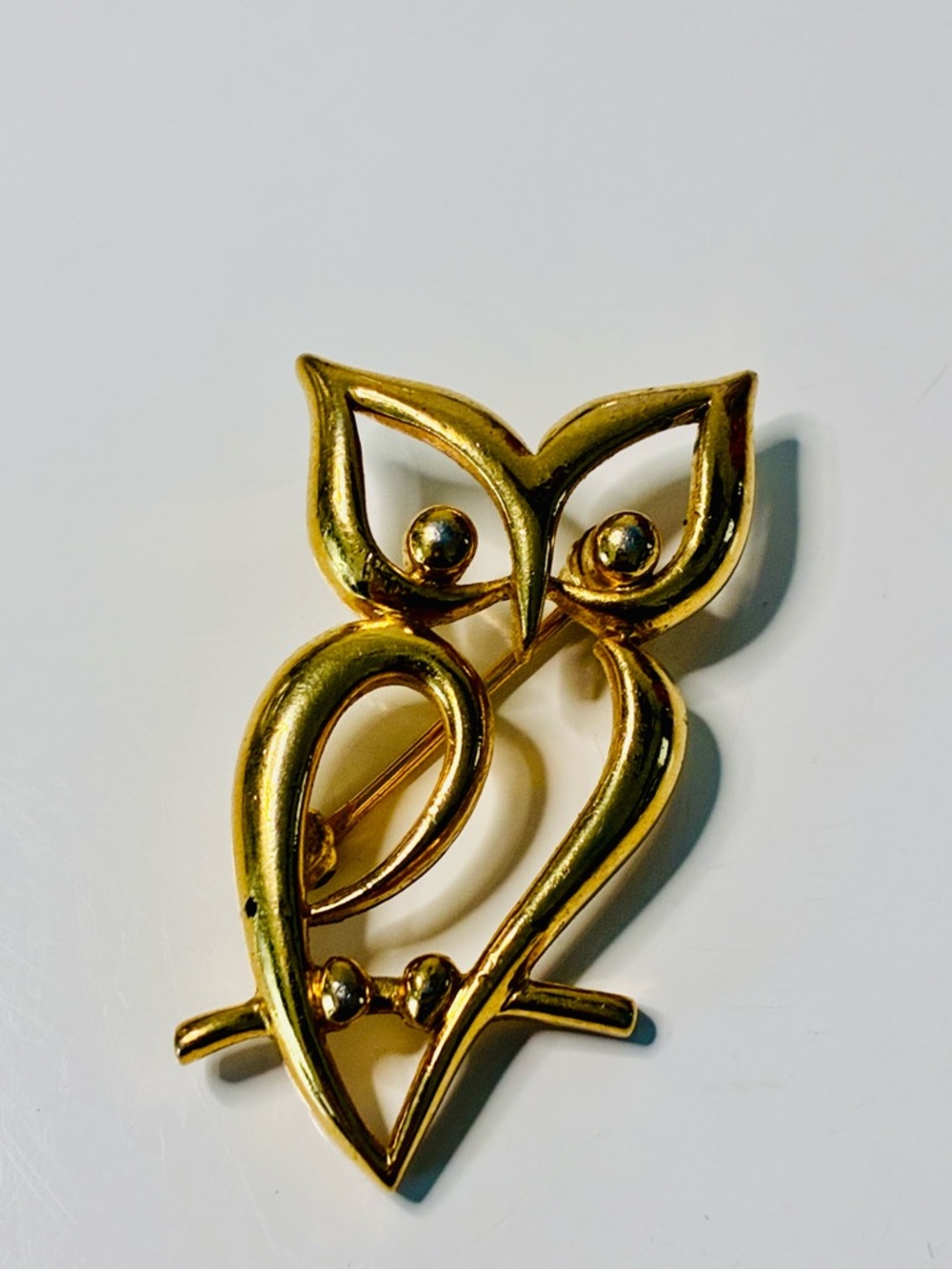 Gold Owl Brooch - Elegant Women's Jewelry